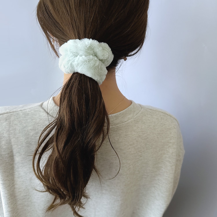 ニット帽.フェイクファーバッググレー.ヘアシュシュ KIDS]フェイクファーシュシュ(ヘアアクセサリー) | a.v.v KIDS(アー 帽子