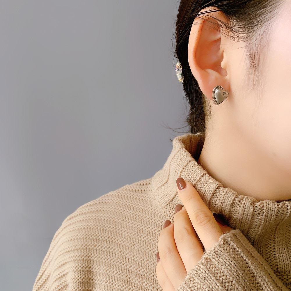 P-975) マットハート樹脂ピアス | ビーズ・パーツなどのハンドメイド