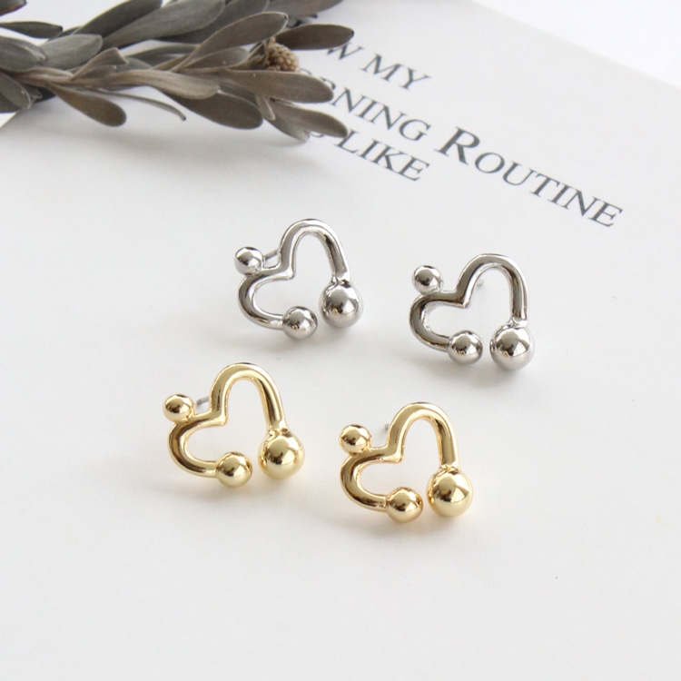 P-1136) ハートピアス | ビーズ・パーツなどのハンドメイドパーツ