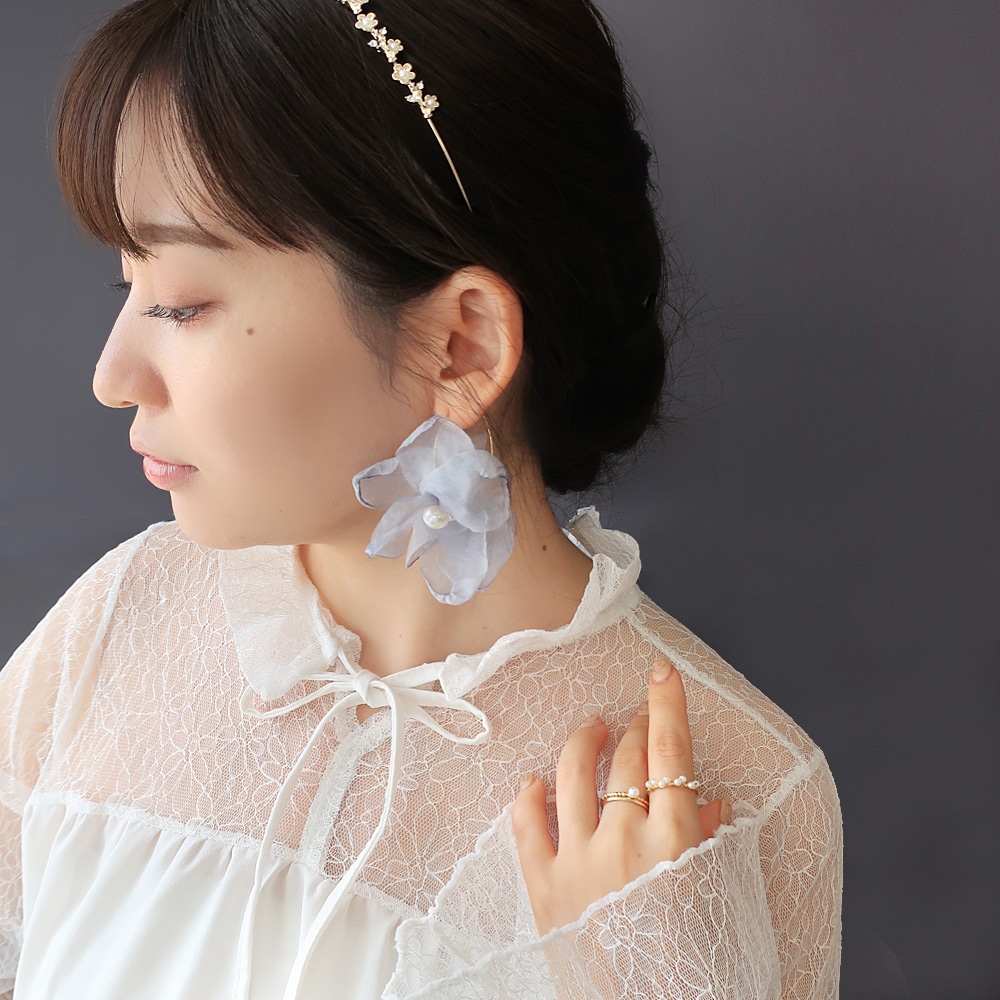 P-950) シフォンフラワーフープピアス | ビーズ・パーツなどの