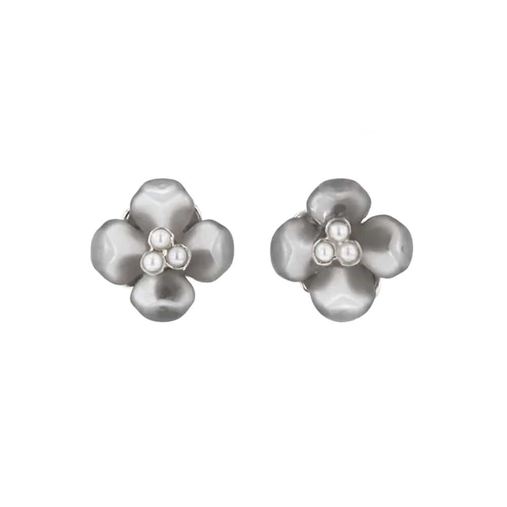 P-1068) アクリルフラワーチタンピアス | ビーズ・パーツなどの