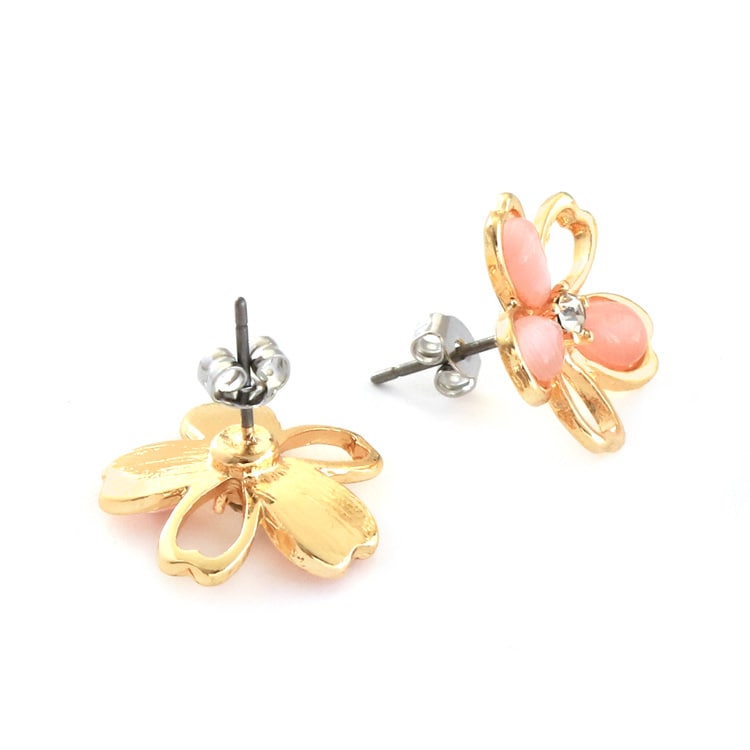 P-1196) 桜チタンピアス | ビーズ・パーツなどのハンドメイドパーツ