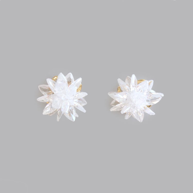 P-1179) スノークリスタルチタンピアス / キュービックジルコニア