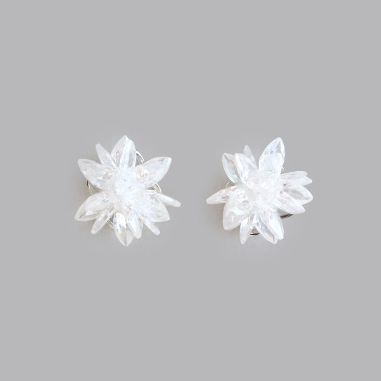 P-1179) スノークリスタルチタンピアス / キュービックジルコニア