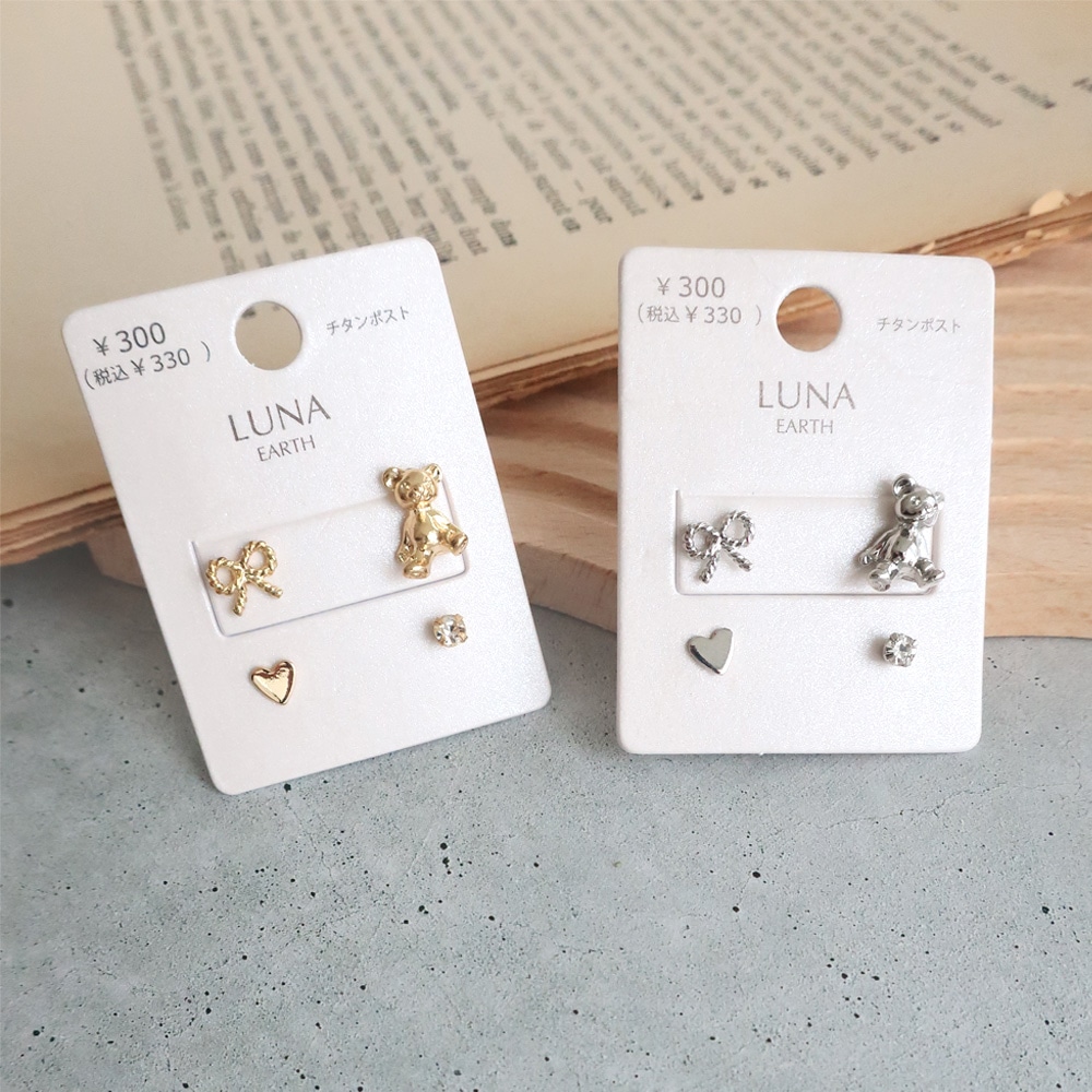 P-978) くま×リボンセットチタンピアス | ビーズ・パーツなどの