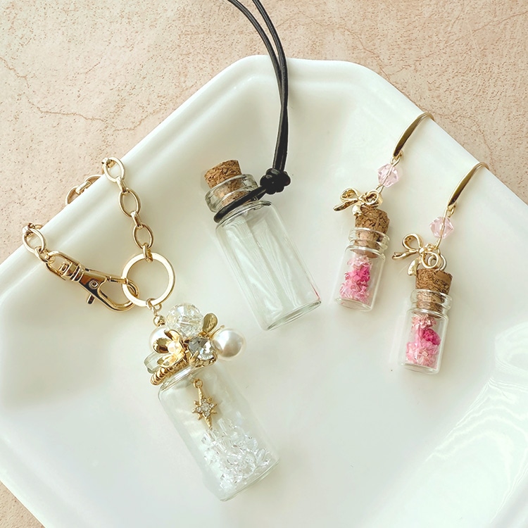ガラスパーツ コルク瓶 瓶：約35×15mm｜ガラス素材・アクセサリー