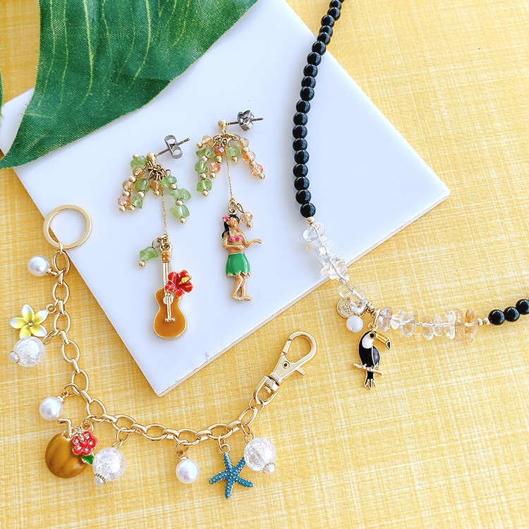 チャーム / ココナッツジュース（エポ入）/ BR・G5 | ビーズ・パーツ