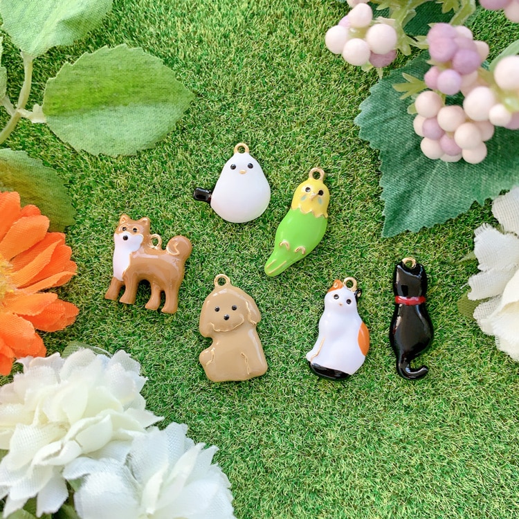 チャーム / 三毛猫 / MA・G5 | ビーズ・パーツなどのハンドメイド