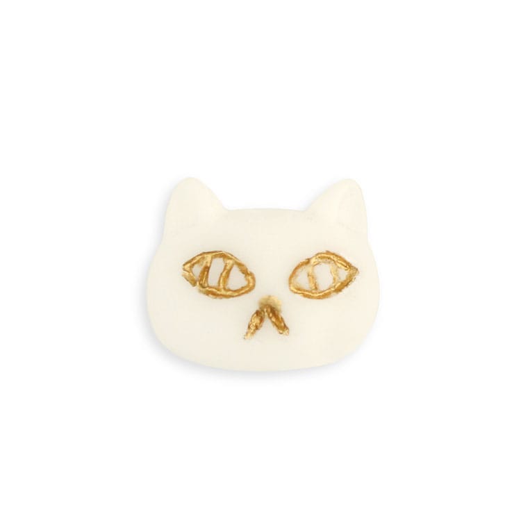 チャーム / 猫（通し穴）/ WH ｜アクセサリーチャーム・ハンドメイド