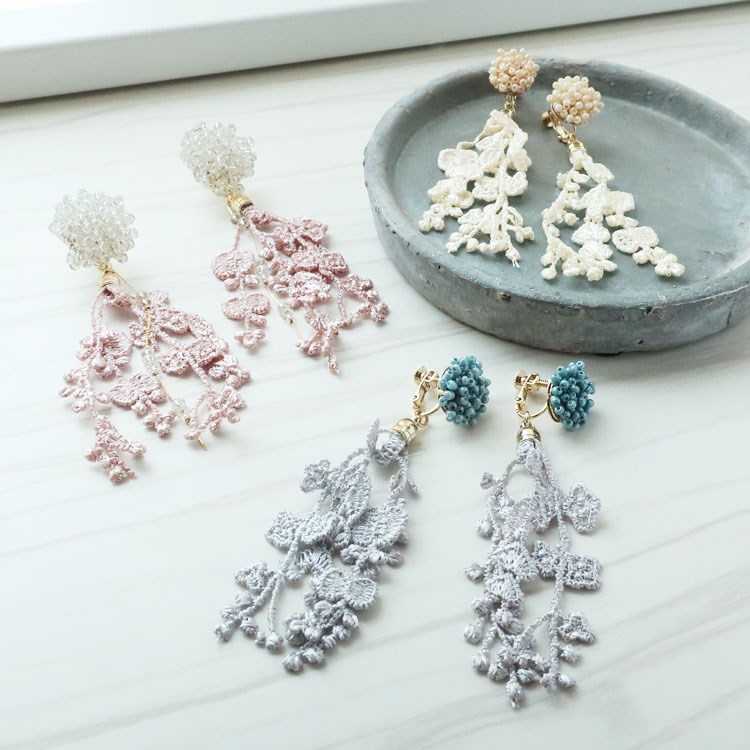 mellow ドライフラワー イヤリング タッセル 一点物 美品 作家アクセ mellow ドライフラワー イヤリング タッセル 一点物 美品 作家アクセ