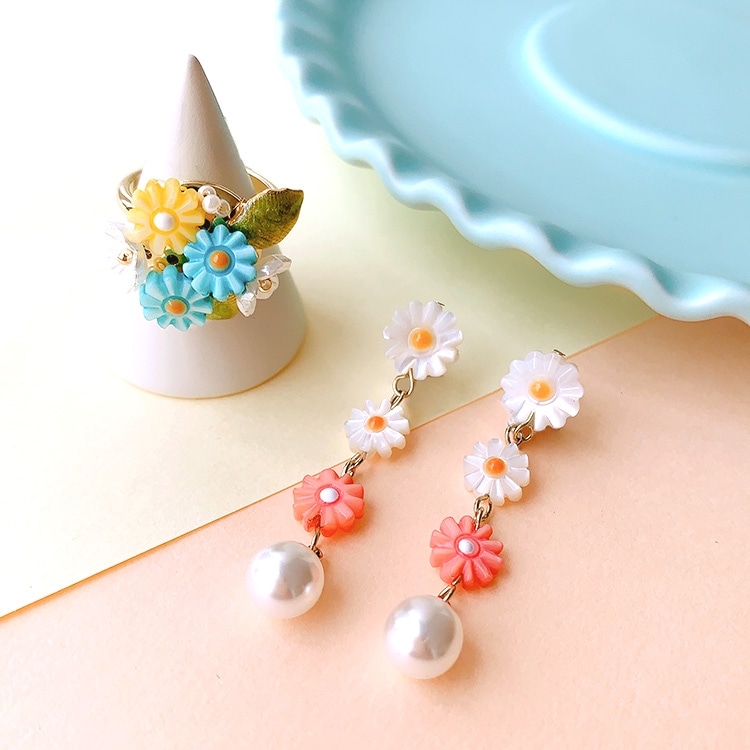 シェルパーツ フラワー（通し穴） WH 約10mm｜天然素材・アクセサリー